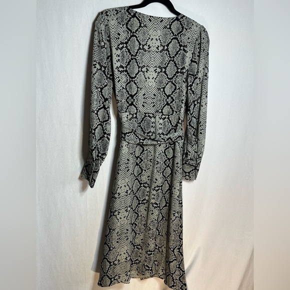 Halogen Nordstrom Snake Print Wrap tie dress XS - Picture 3 of 3